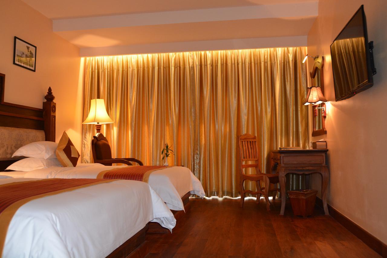 Bayon Era Hotel Siem Reap Buitenkant foto