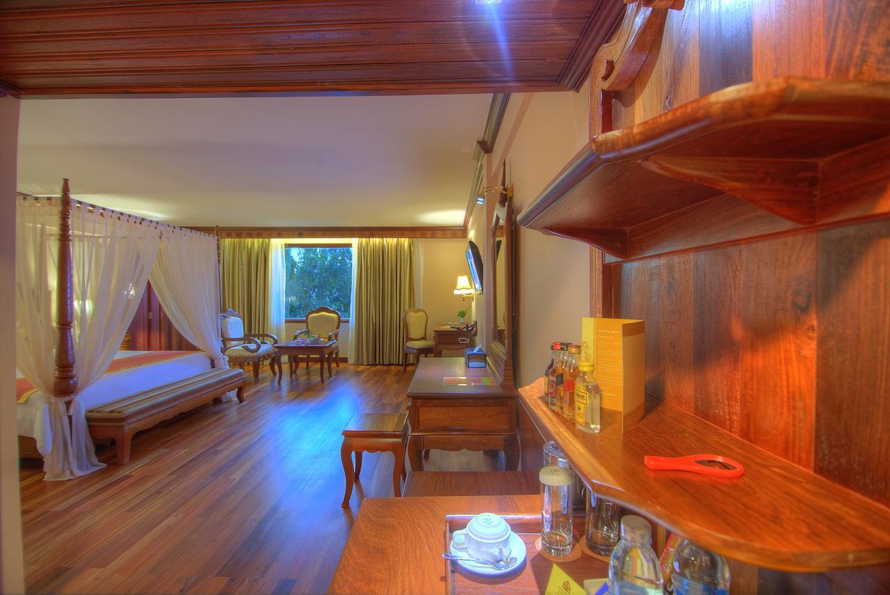 Bayon Era Hotel Siem Reap Buitenkant foto