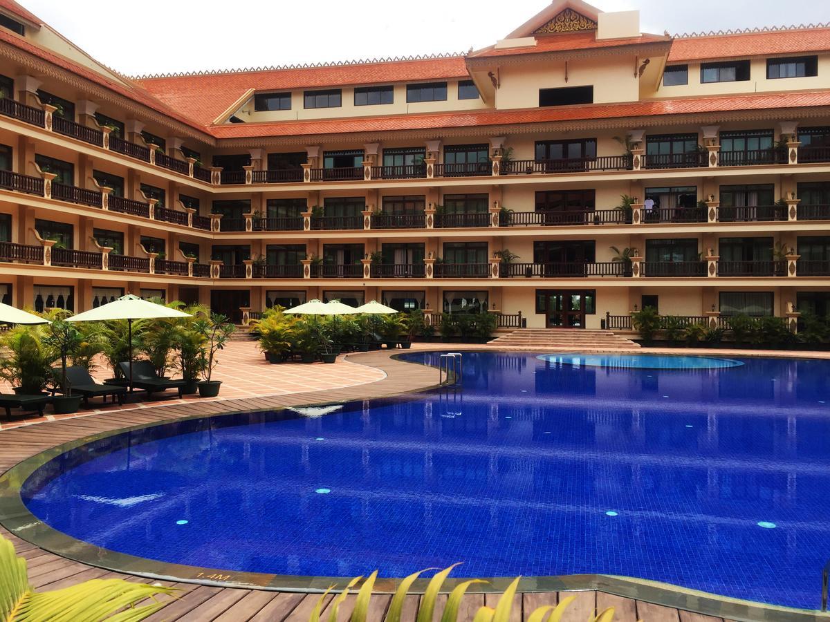 Bayon Era Hotel Siem Reap Buitenkant foto