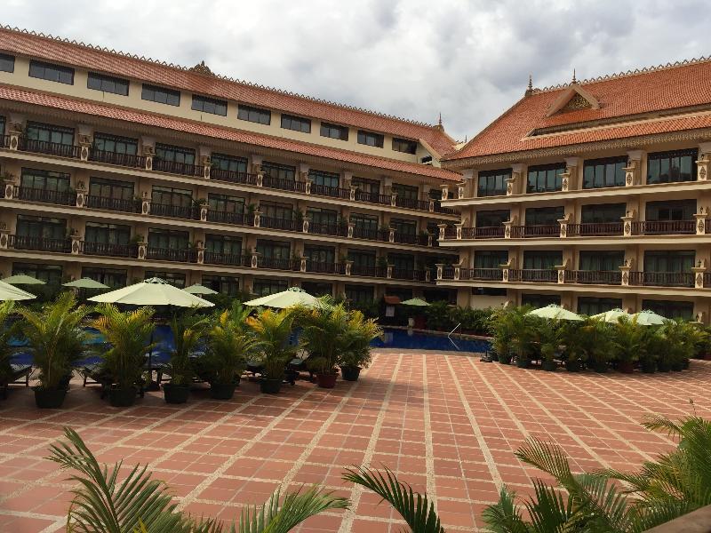 Bayon Era Hotel Siem Reap Buitenkant foto