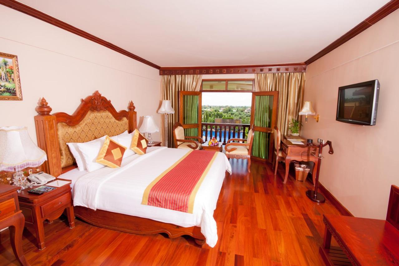 Bayon Era Hotel Siem Reap Buitenkant foto