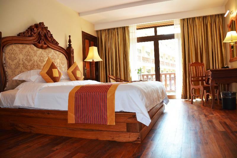 Bayon Era Hotel Siem Reap Buitenkant foto